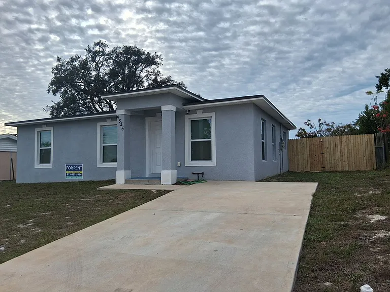 9835 Gray Fox Ln — Photo 2
