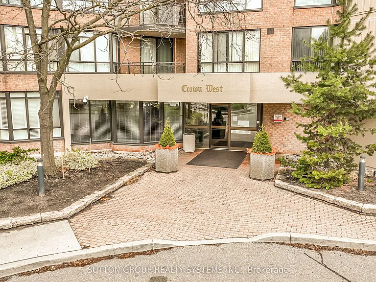 20 Cherrytree Dr #802 — Photo 2
