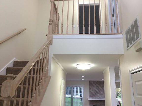 3rd image of 302 Sheffield Dr #302