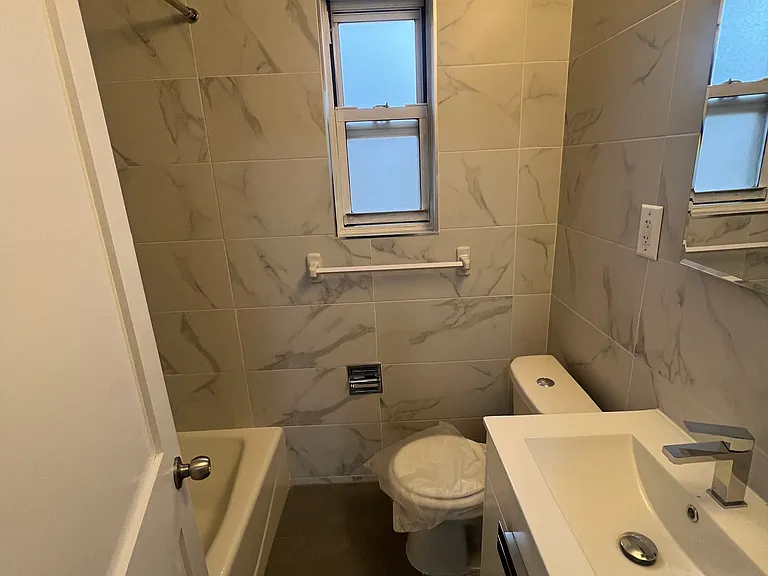 68-43 Cloverdale Blvd #A — Photo 10
