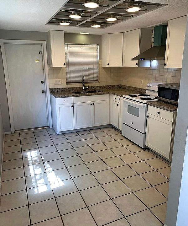2nd image of 4916 24th St W #B