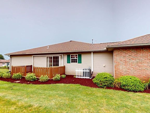 4th image of 12 Ridgewood Dr