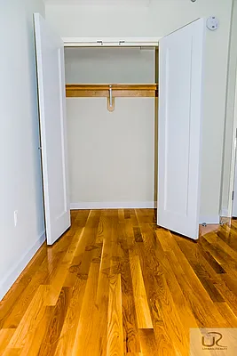 Rented by Urban Realty NYC | media 24