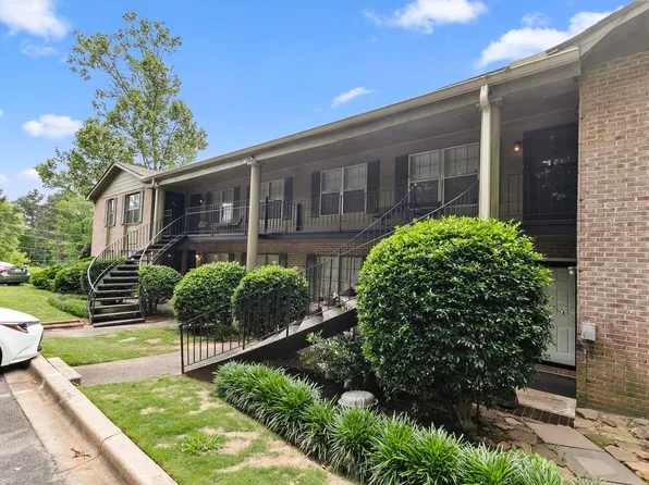 2837 Georgetown Dr APT F, Vestavia Hills, AL 35216