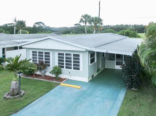 905 Laurel Cir, Barefoot Bay, FL 32976