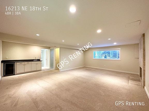 5th image of 16213 NE 18th St