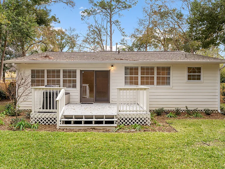 1936 Truett Dr — Photo 15