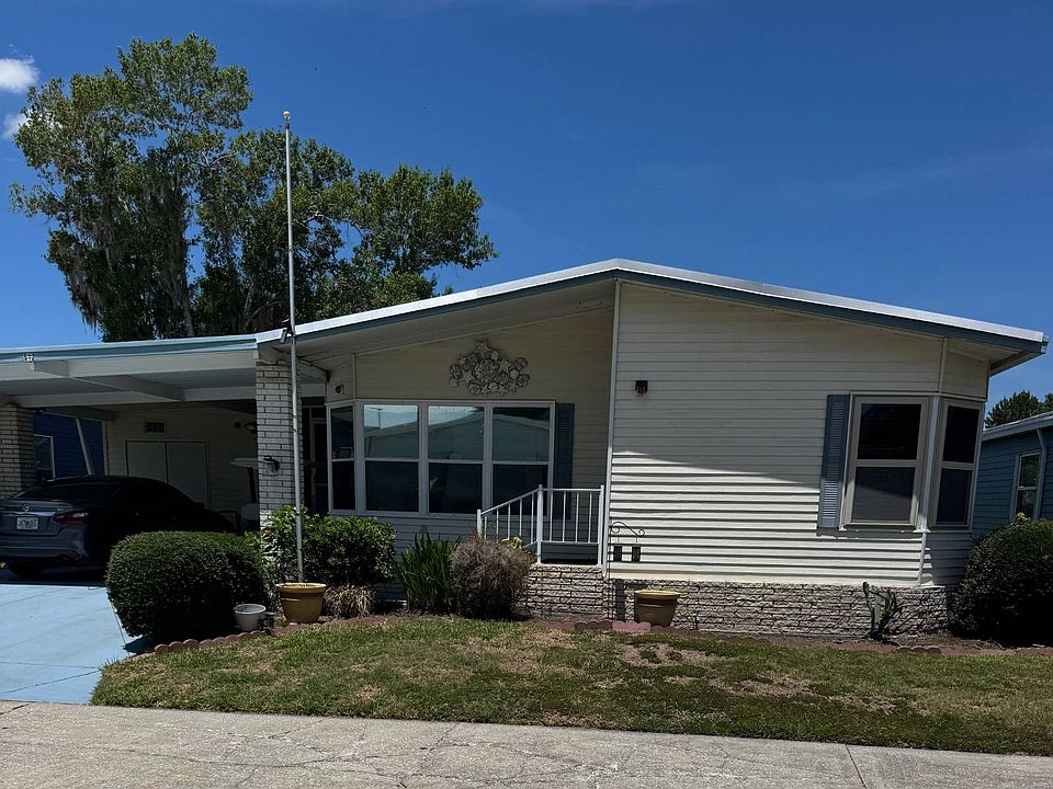 1st image of 512 Lake Cir #596