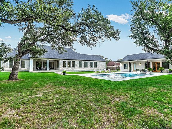 4th image of 400 Creekside Dr
