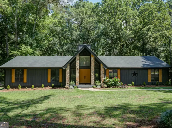 1188 Raymond Hill Rd, Newnan, GA 30265