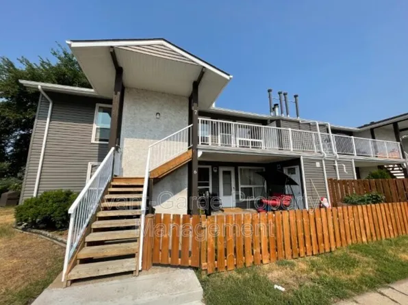 3111 142nd Ave NW #7, Edmonton, AB T5Y 2H6