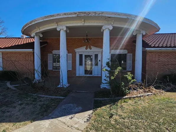 1425 E 21st St, Clovis, NM 88101