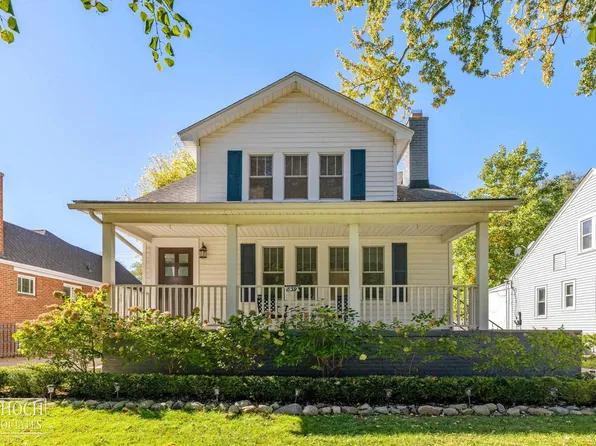 839 Rivard Blvd, Grosse Pointe, MI 48230