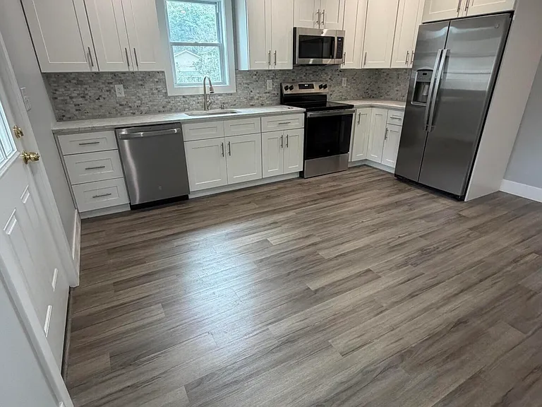 1729 N Main St #B — Photo 1