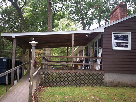 BACK RAMP AND DECK SIDE VIEW