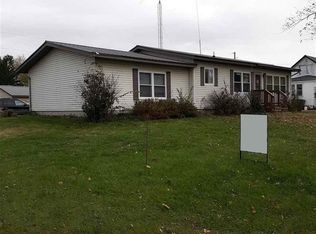 1306 S 6th St, Prairie Du Chien, WI 53821