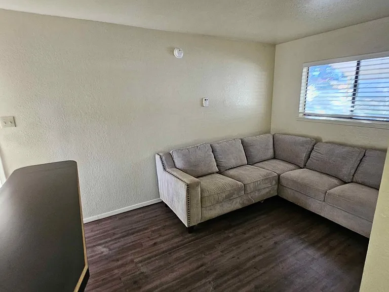 115 S Evergreen Rd #3 — Photo 5