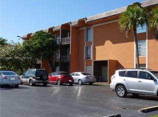 9417 SW 76th St APT X26, Miami, FL 33173