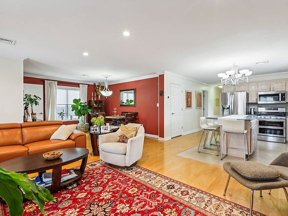 5th image of 139 Belmont Ave Floor 2