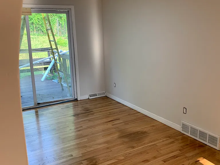 225 Marsh Dr — Photo 6