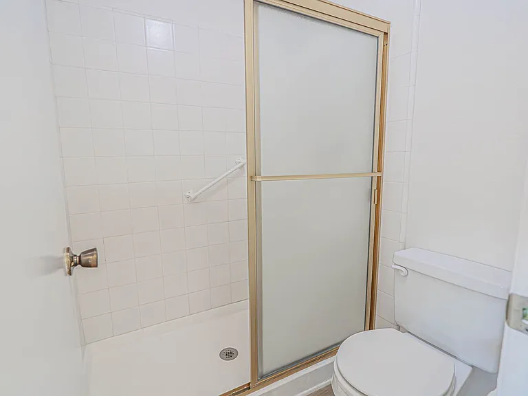 22210 James Alan Cir #8 — Photo 23