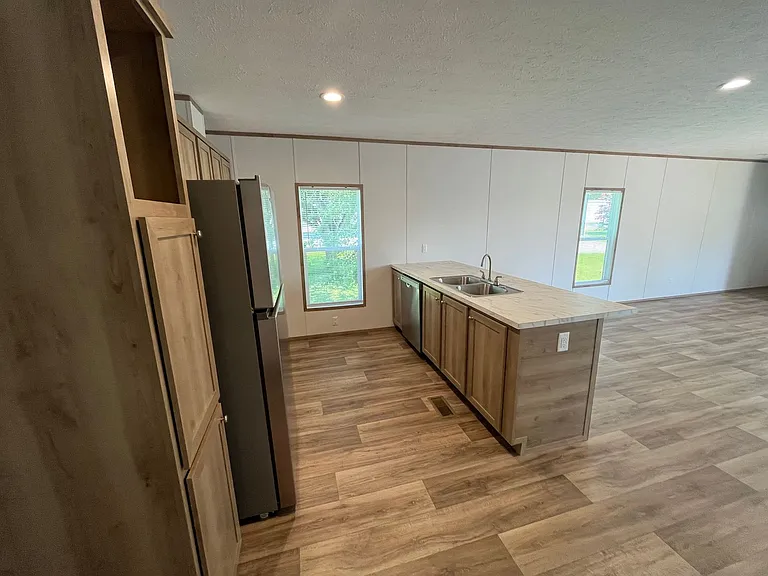 515 Tom Mann Rd — Photo 57