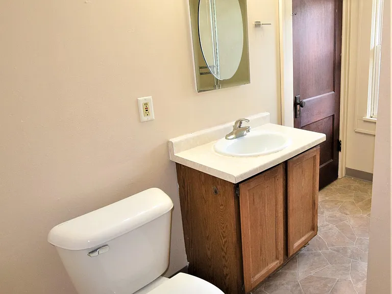 170 E Cotton St #2 — Photo 16