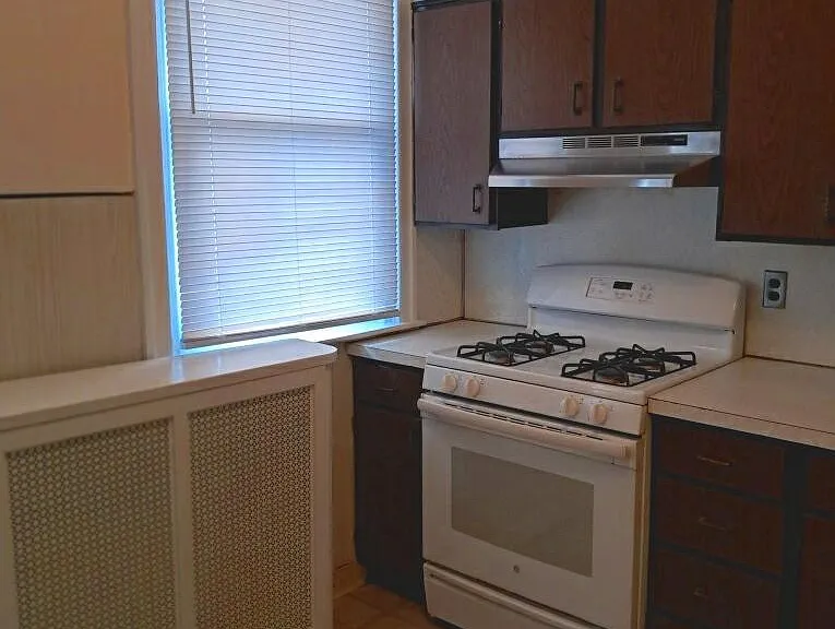 652 Jamestown St — Photo 12