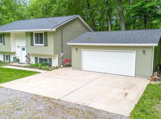 11287 Braden Rd, Byron, MI 48418