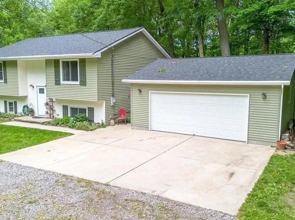 11287 Braden Rd, Byron, MI 48418