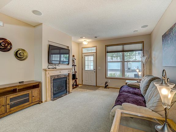 3rd image of 3425 Hazel Trl Unit B