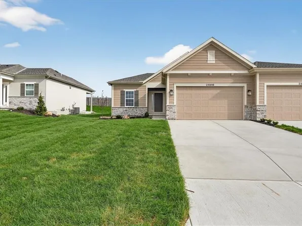25050 W 94th Ter, Lenexa, KS 66227