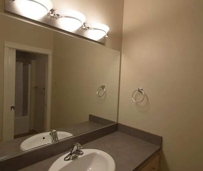 648 E 17th Ave #1-20 — Photo 8