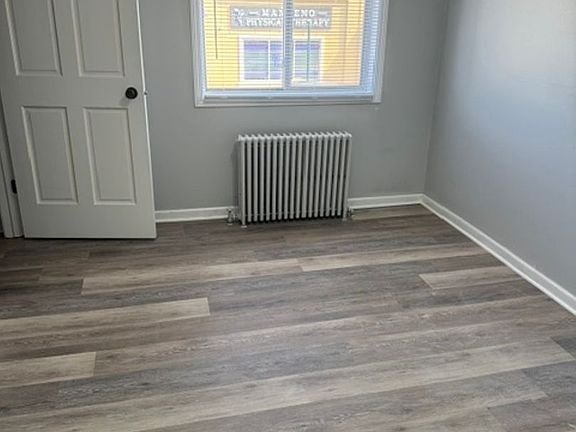 5th image of 24 W Division St APT 4