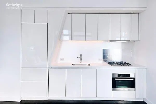 Rented by Sotheby's International Realty | media 5