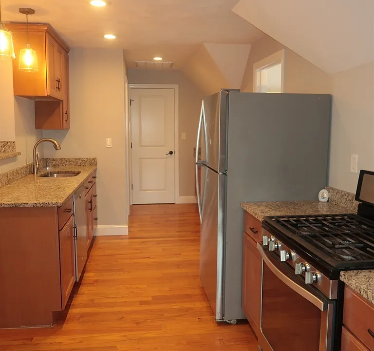 45 Glenwood St #3