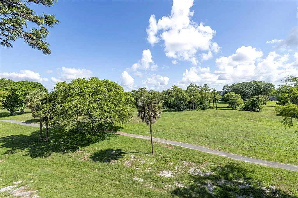 2 bed, 2.0 bath, 1130 sqft, $1,800 — Photo 4