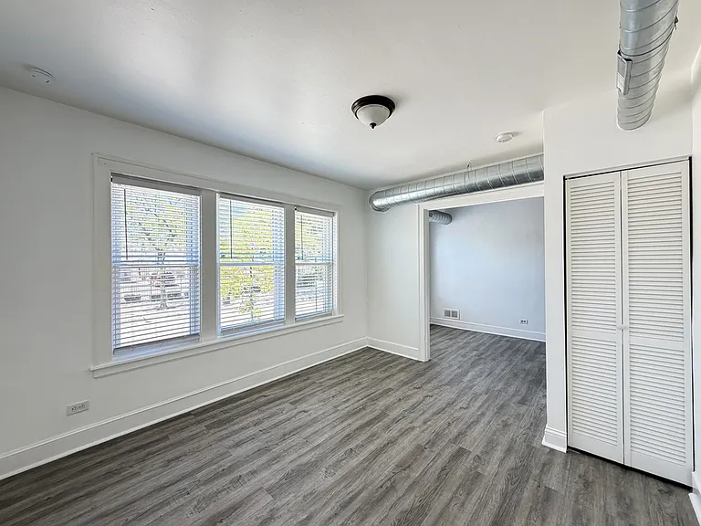 1605 N McVicker Ave #2 — Photo 14
