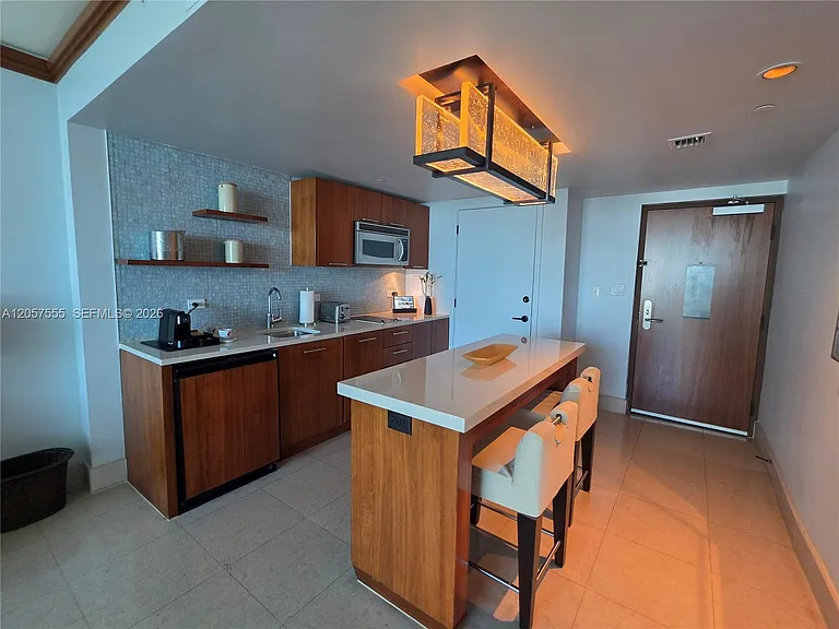 6801 Collins Ave #1020-1006 — Photo 10