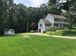 22 Michigan Rd, Tyngsboro, MA 01879