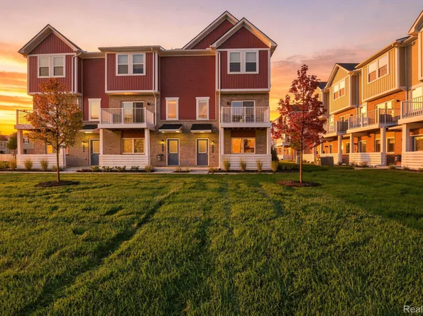 762 Huntley Ln, Troy, MI 48085