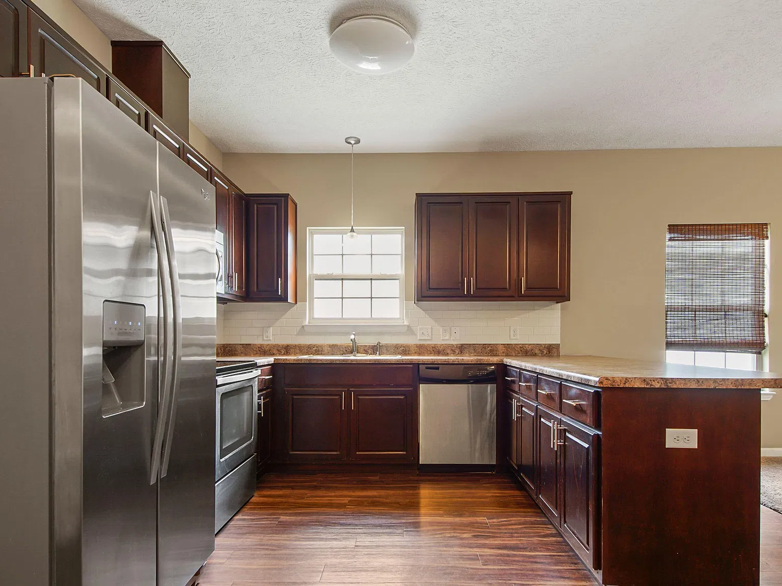 3 bed, 1731 sqft, $2,000 — Photo 4