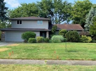 4881 Foxlair Trl, Richmond Heights, OH 44143