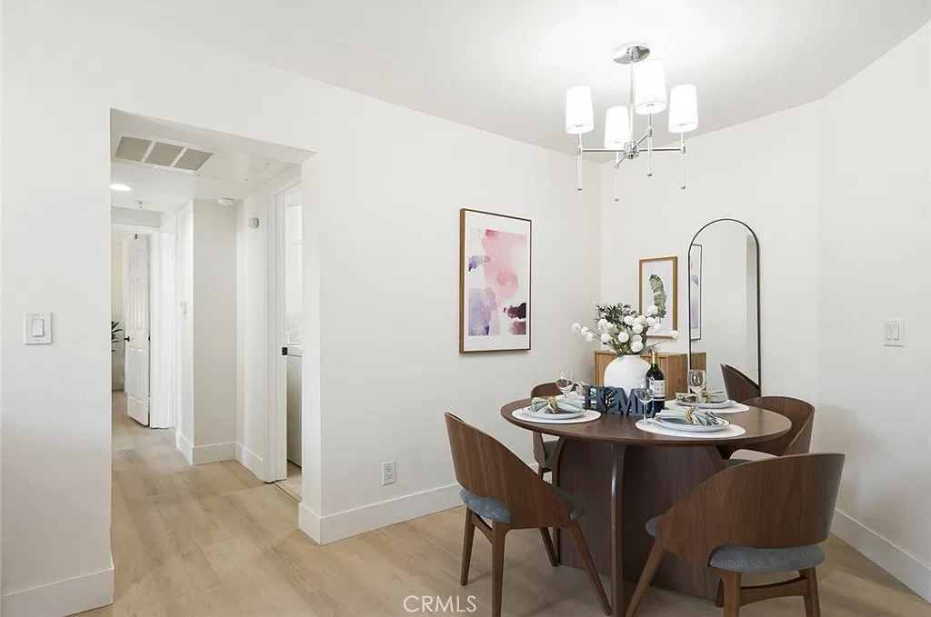 3 bed, 1220 sqft, $3,500 — Photo 4