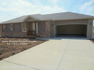 1301 S Solaira St, Ozark, MO 65721
