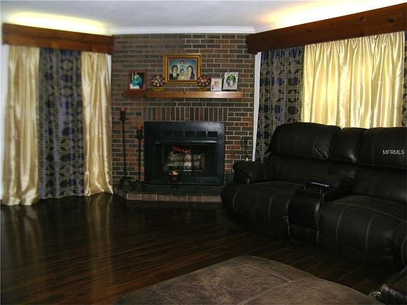 2nd image of 4001 67th Ave N