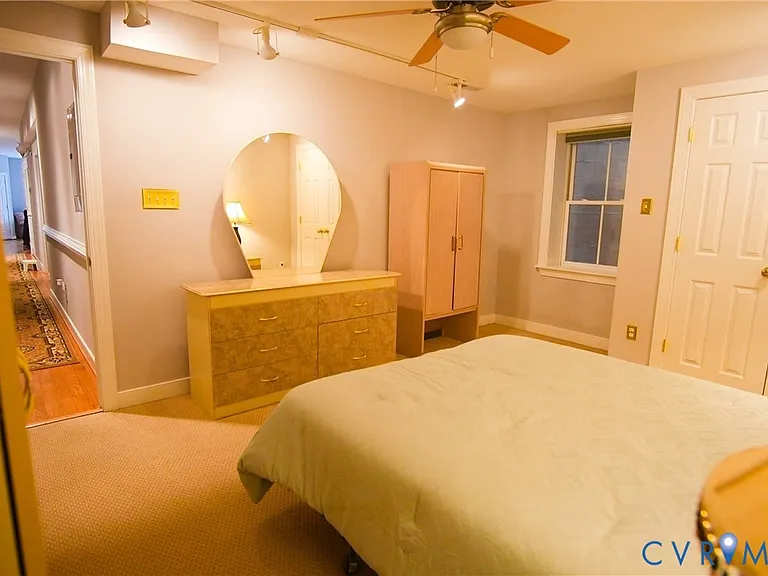 215 N 19th St #U11 — Photo 20