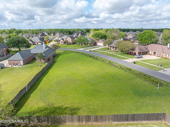 5th image of 109 Playfair Dr