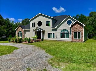 3987 Funny Farm Rd, Hayes, VA 23072