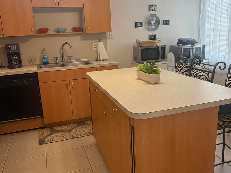 12738 Peconic Ct — Photo 14
